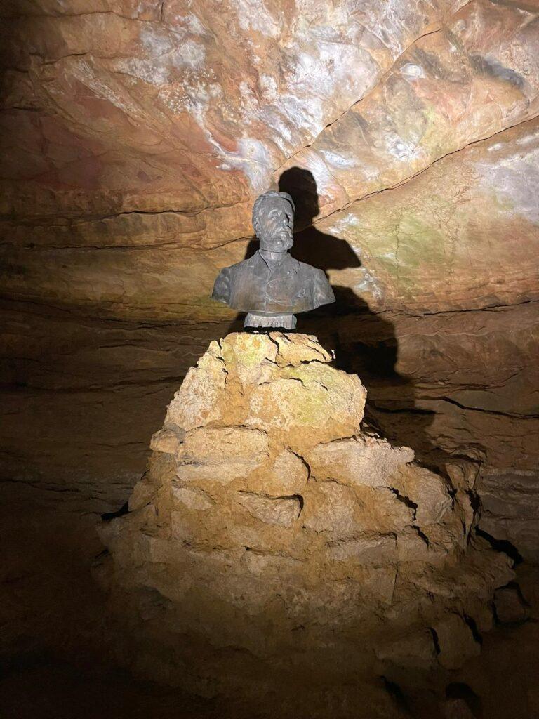 Discover Gouffre de Padirac: France’s Magical Underground Chasm, Gouffre de Padirac underground cave, river inside limestone chasm, stalactites and stalagmites, Lot region natural wonder, France travel photography, France travel guide, saru's postcards, blog, travel blog France, travel contents France, beautiful places in France, travel destinations Europe, caves of France caves of Europe, lonely planet France